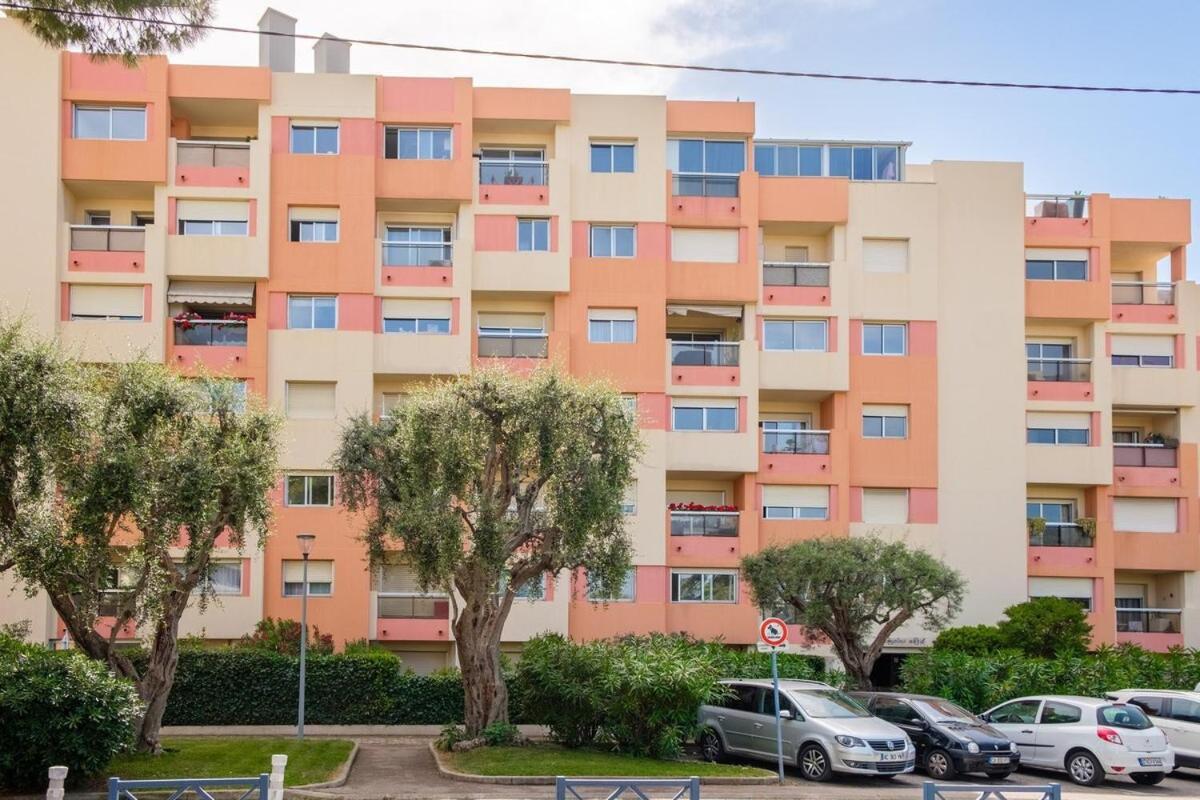 Апартаменты Le Riviera ~ Jardin ~ Parking ~ Climatisation Кань-сюр-Мер Экстерьер фото